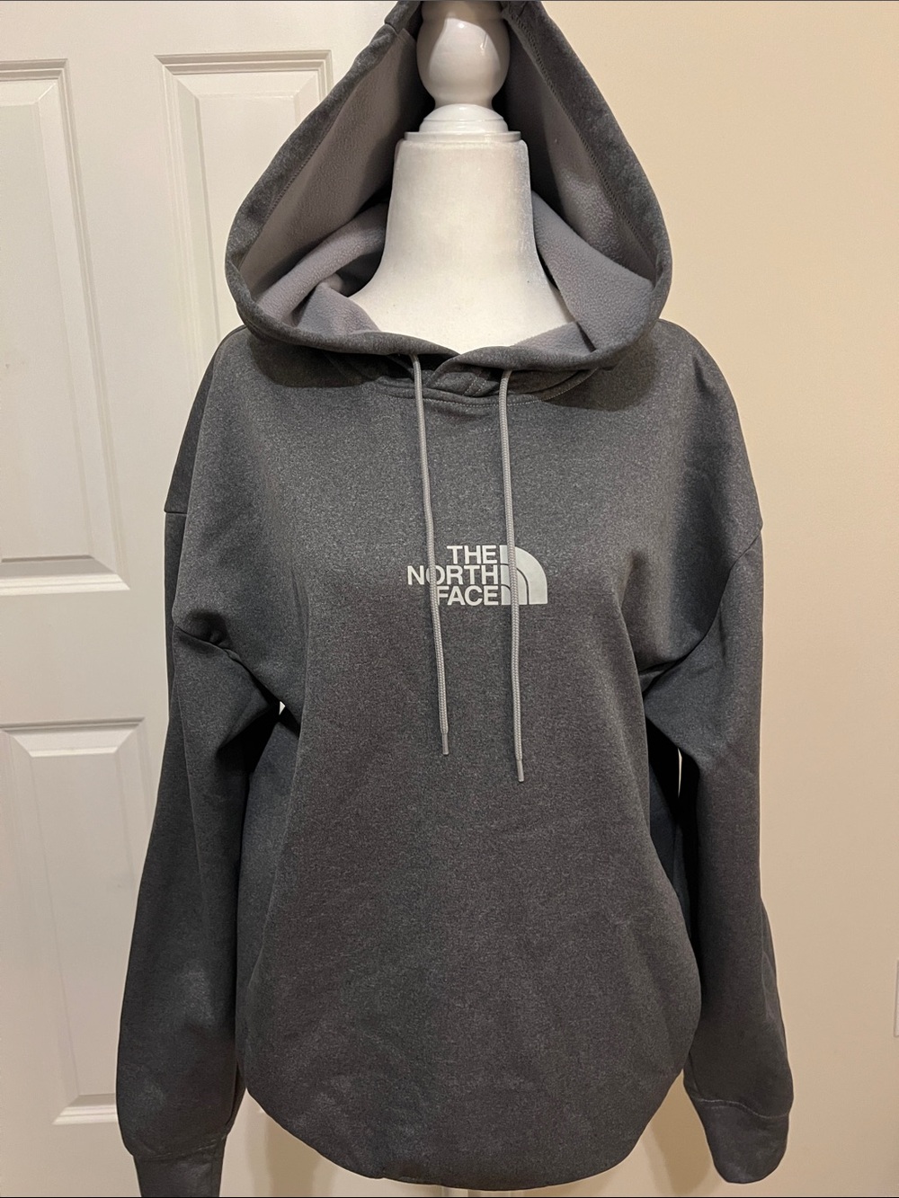 The North Face Men's Dark Gray Pullover Hoodie with White Logo size small